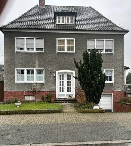 2,5-Zimmer-Altbauwohnung mit Balkon in Hamm-Herringen. Gute Wohnlage, 59077 Hamm