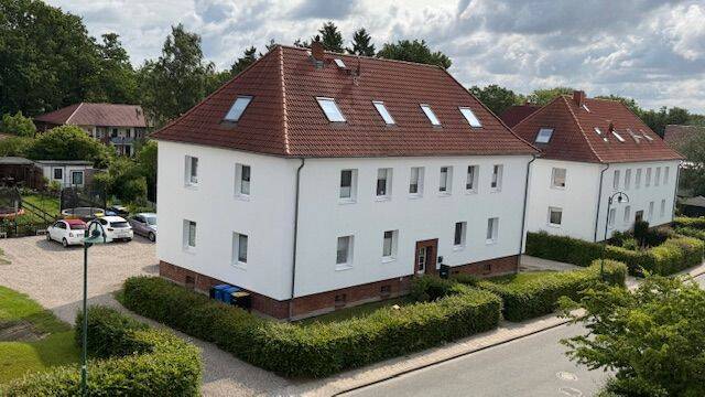 Wohnhaus in zentraler Lage mit 5 einzelnen Wohnungen, 23946 Boltenhagen