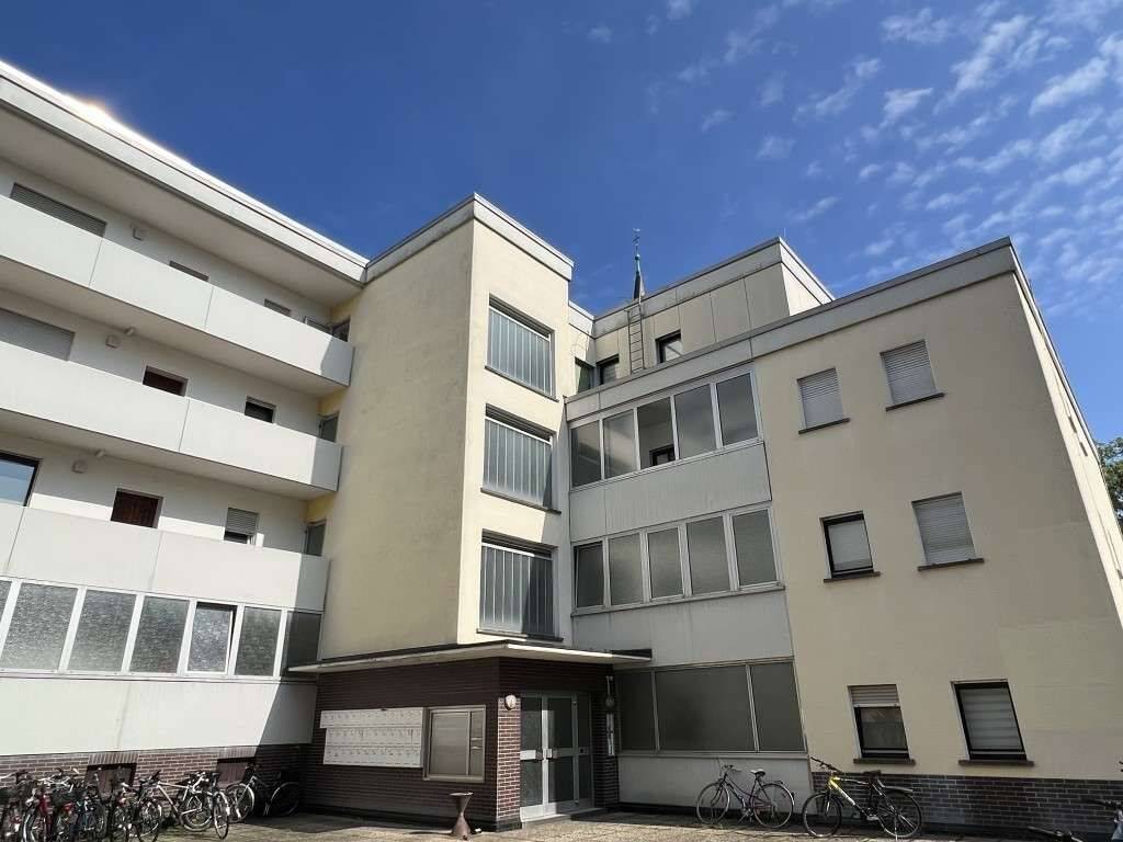 Gemütliche 3 Zimmer-Wohnung mit Balkon in zentraler Lage zum UKGM, Wilhelmstr. 19, Gießen, 35392 Gießen