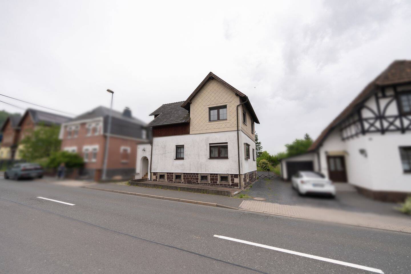 Einfamilienhaus mit großem Traumgarten! Heizung 2022 NEU!, 96515 Sonneberg
