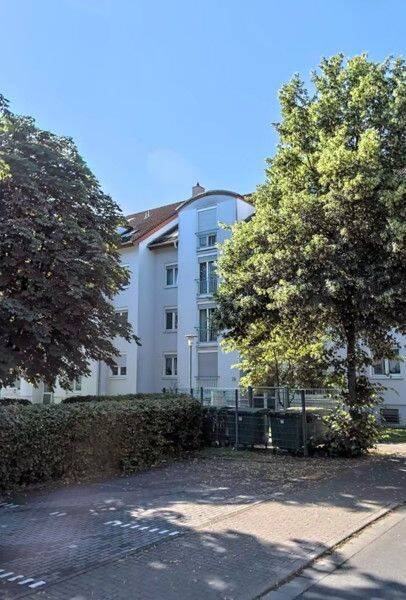 modernisierte 4-Zimmer im DG (ohne Aufzug) mit Balkon – 69181 Leimen – Bild 1 von 4