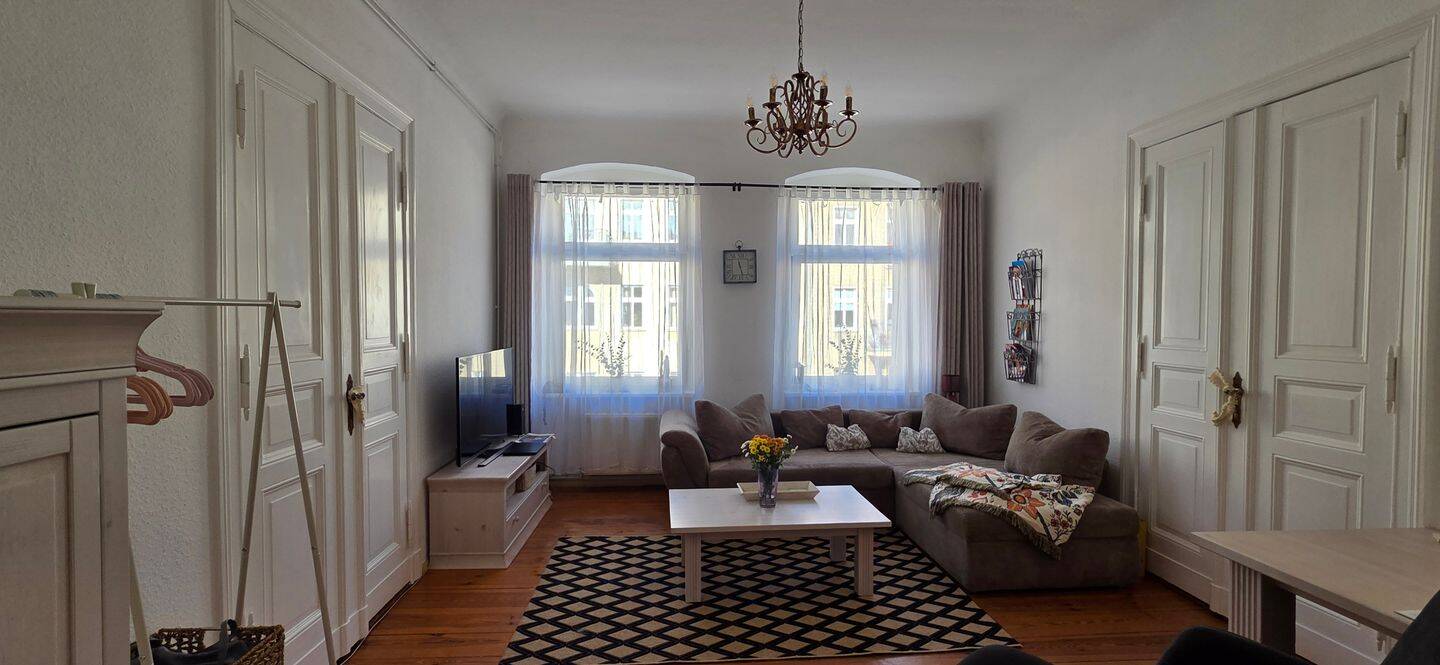 Charmante Altbauwohnung ca. 100m² in Köpenick mit Stellplatz, 12555 Berlin (Treptow-Köpenick Köpenick)