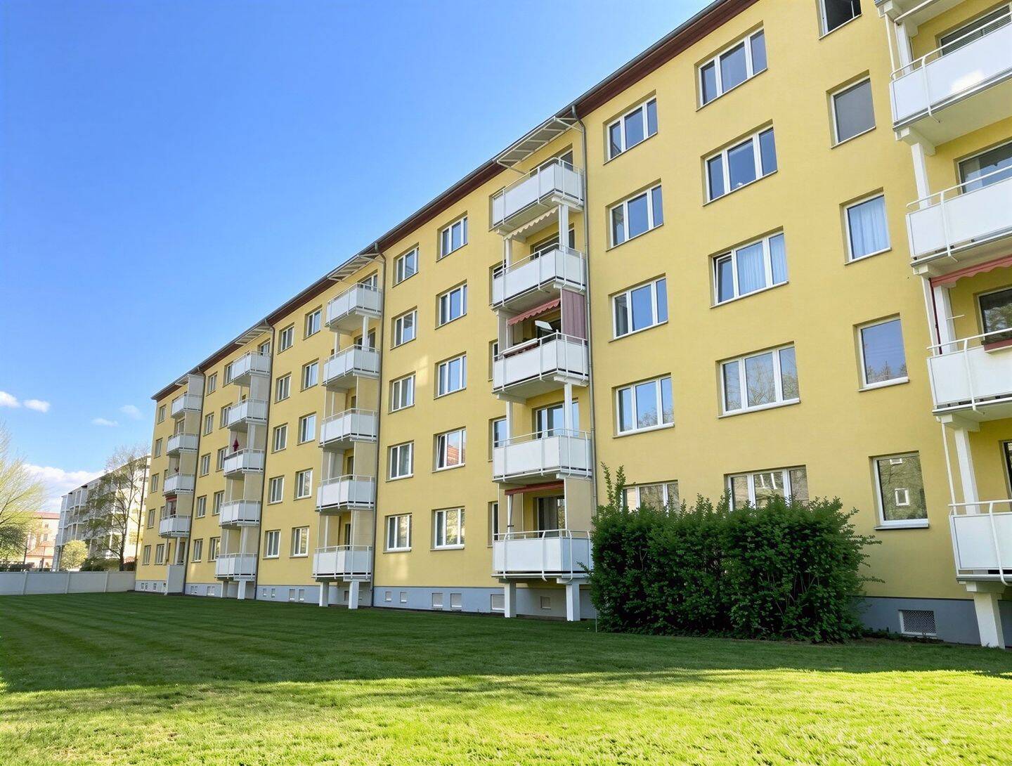 Familienfreundliche 3-Raum-Wohnung mit Balkon sucht nette Mieter, 4249 Leipzig (Großzschocher Hartmannsdorf-Knautnaundorf Knautkleeberg-Knauthain Lausen-Grünau)