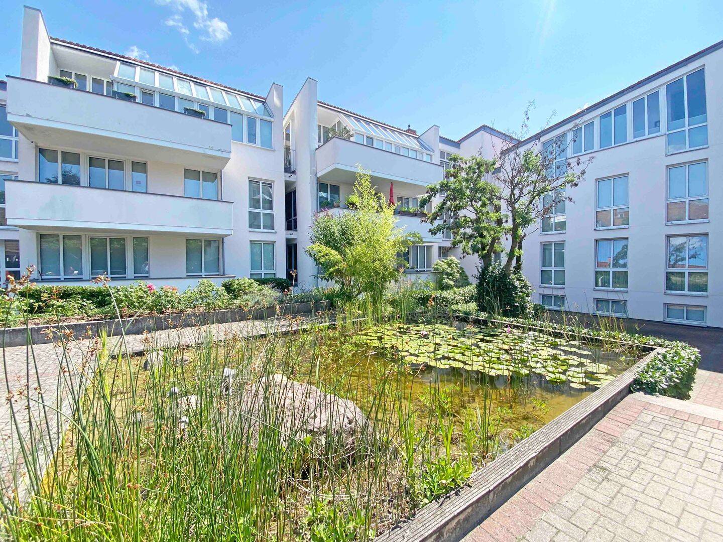 5 Zi.-Maisonettewohnung mit Balkon + Dachterrasse + 2 Carport, 30629 Hannover