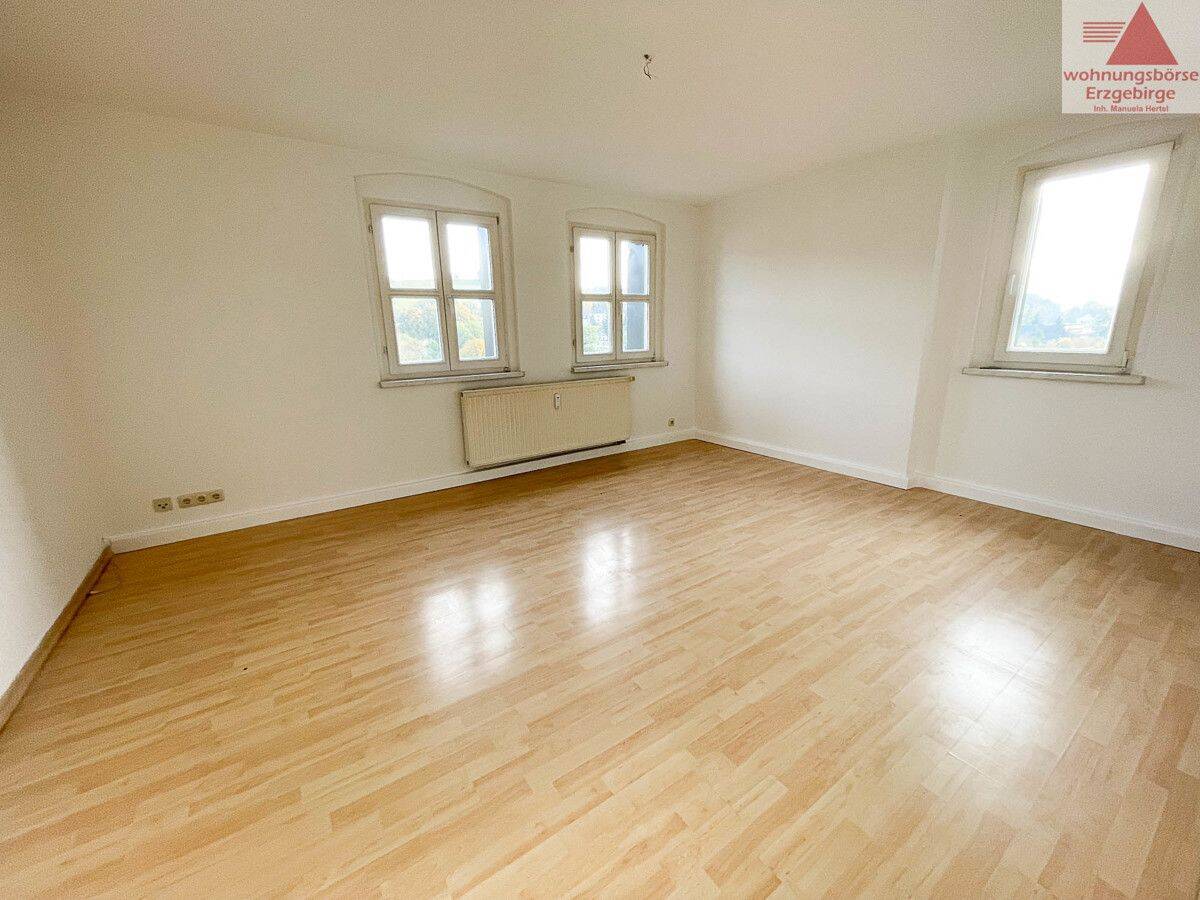 3-Raum-Wohnung in Schwarzenberg zu vermieten. Auf Wunsch mit Einbauküche!, 8340 Schwarzenberg/Erzgeb.