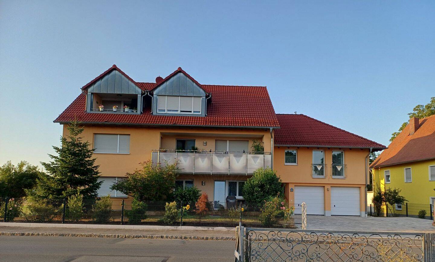 3 Zimmer Dachgeschosswohnung mit Loggia in Heroldsberg OT Kleingeschaidt, 90562 Heroldsberg