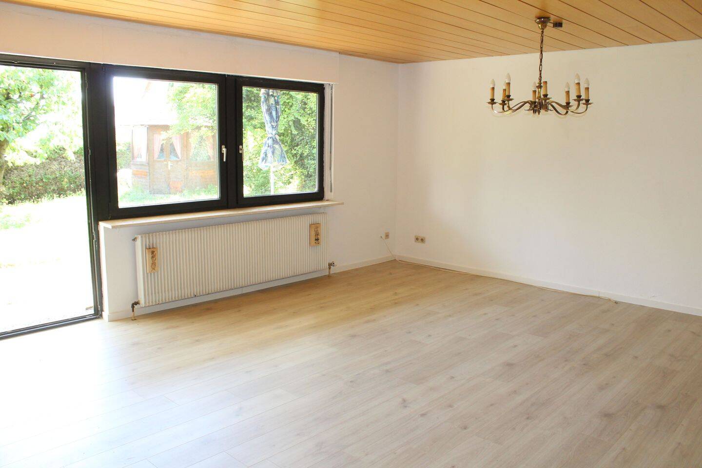 Renovierte 2-Zimmer-Einliegerwohnung, 73035 Göppingen