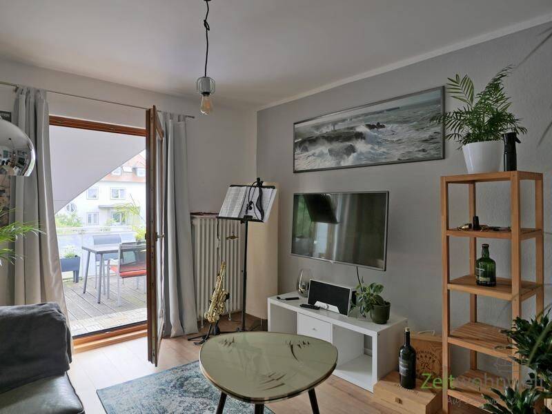 (EF1063_M) Kassel-Stadt: Kirchditmold, preiswerte möblierte Dachgeschosswohnung mit Balkon in ruhiger Randlage, 34130 Kassel (Harleshausen Kirchditmold)