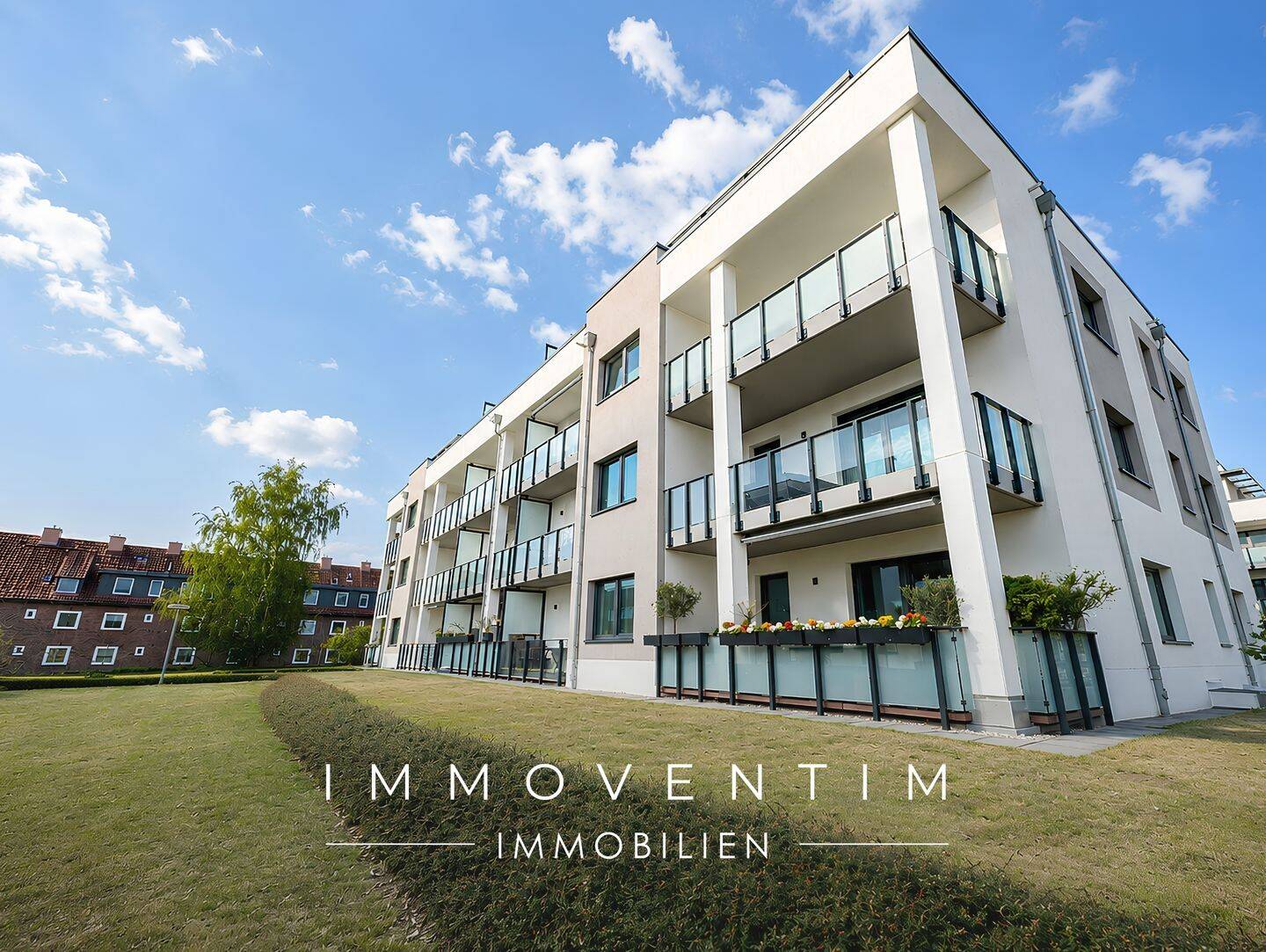 Modernes Wohnen auf Zeit – 2-Raum-Wohnung in Warnemünde mit Aufzug und Stellplatz, 18119 Rostock (Diedrichshagen Hohe Düne Seebad Warnemünde)