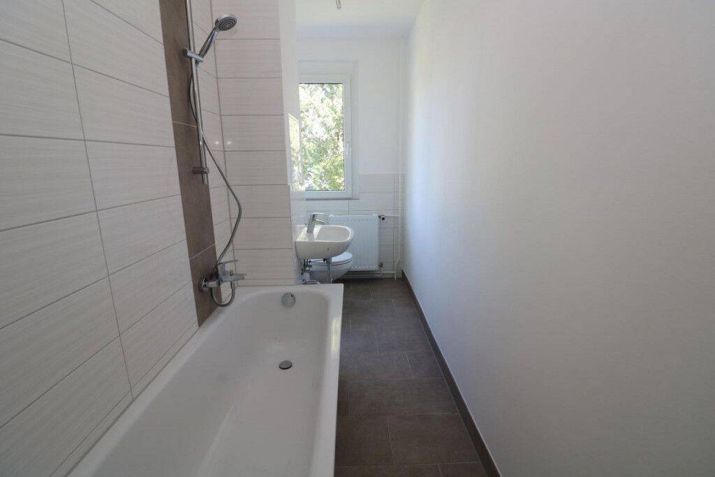 2-RW mit Wanne sucht Kapitän für gemeinsame Abenteuer!, 9599 Freiberg