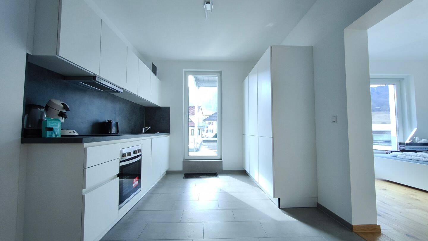 Moderne Etagenwohnung mit großer Terrasse und Garage, 72458 Albstadt
