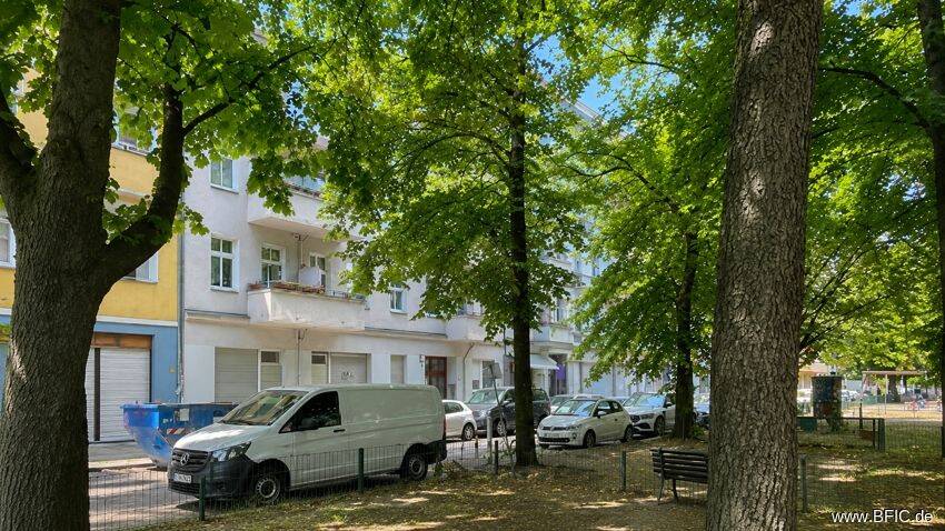 Bezugsfreies, großzügiges Altbau-Apartment im aufstrebenden Afrikanischen Viertel, 13351 Berlin (Mitte)