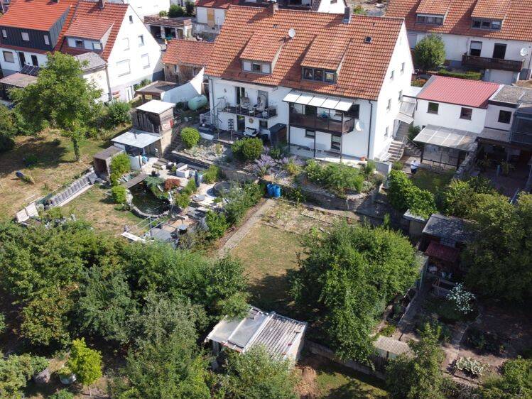 Doppelhaushälfte mit Einliegerwohnung, 97502 Euerbach