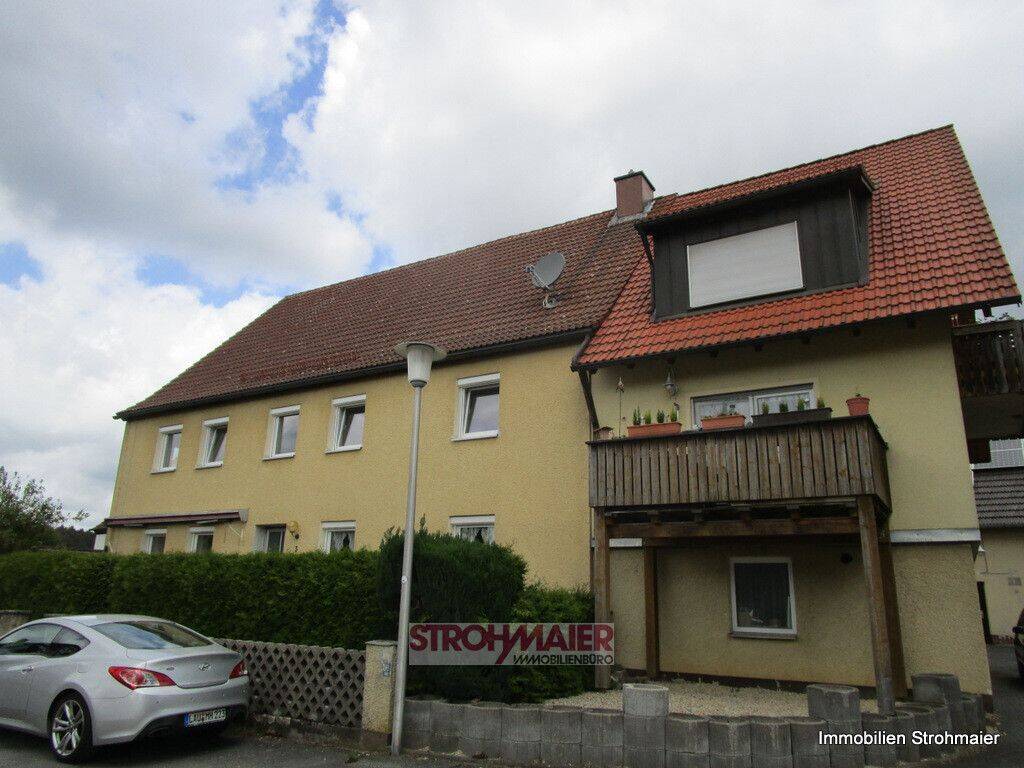 Gepflegte 4-Zimmer-Wohnung mit viel Platz in ruhiger Lage mit Garagenstellplatz und Dachterrasse, 91220 Schnaittach