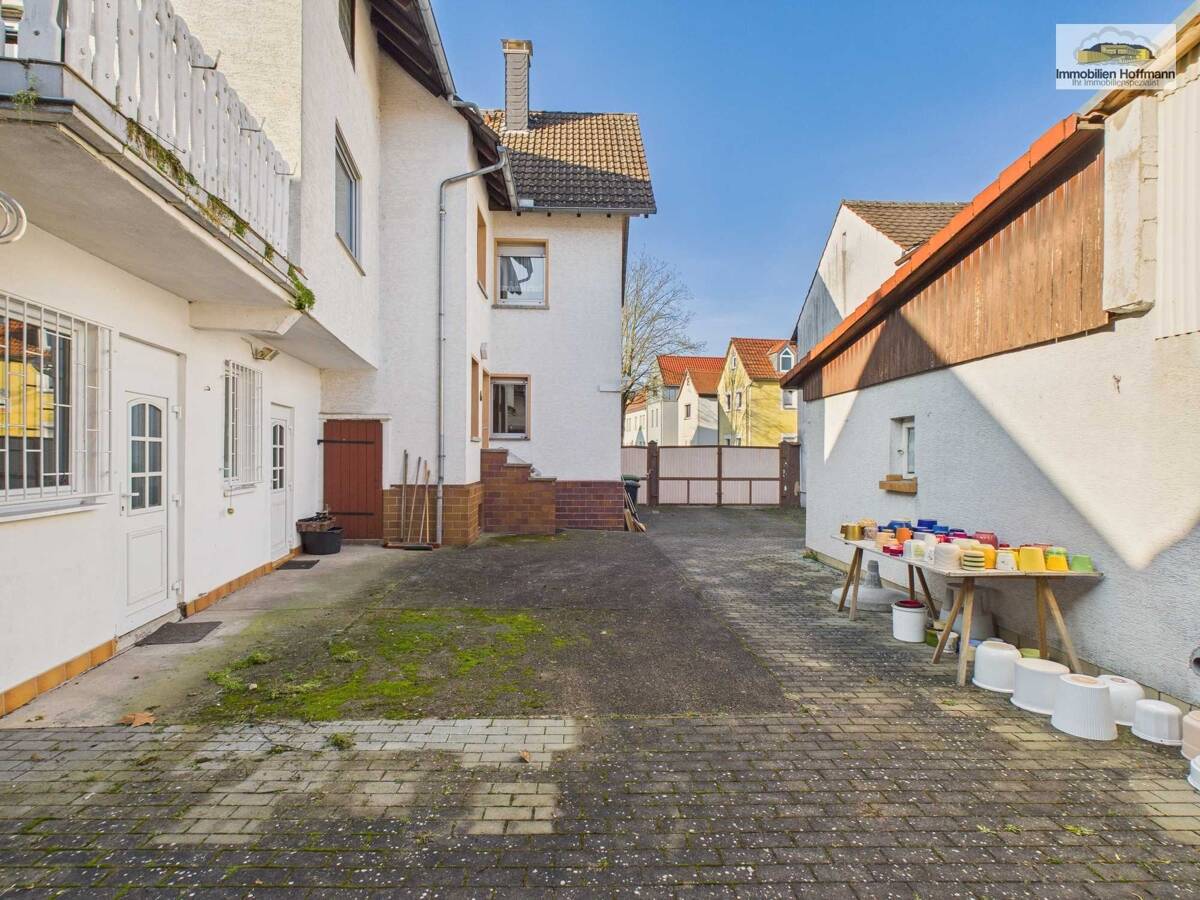 Ein- bis Zweifamilienhaus mit Scheune & Bauplatz – großes Grundstück & Potenzial, 61138 Niederdorfelden