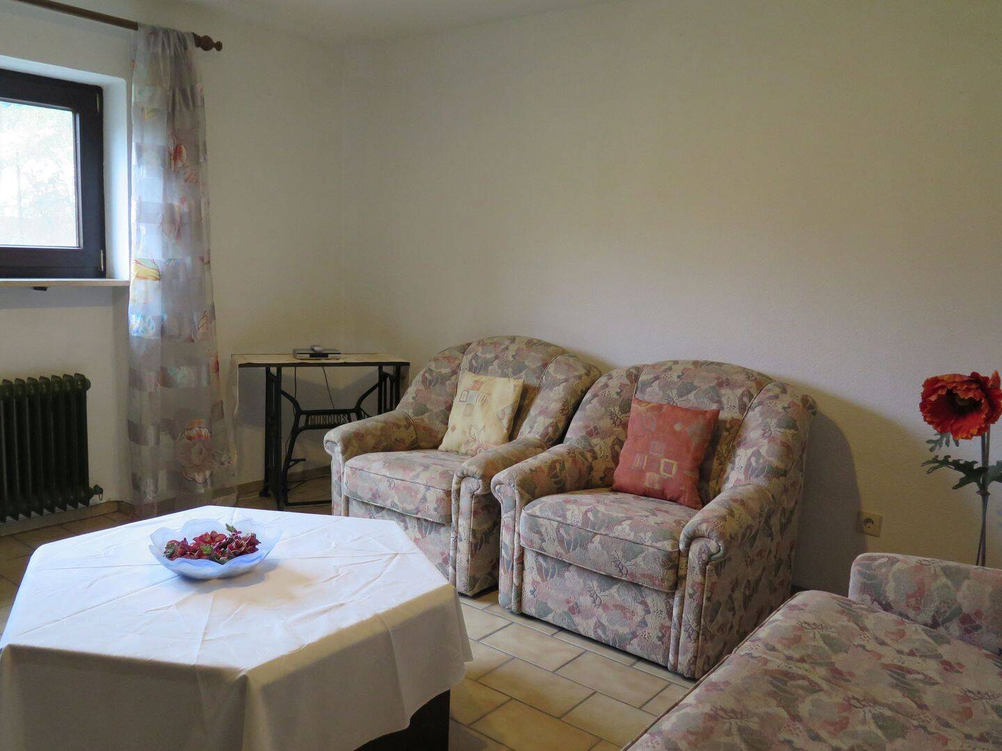 Zwei-Zimmer-Wohnung vollmöbliert, 91341 Röttenbach