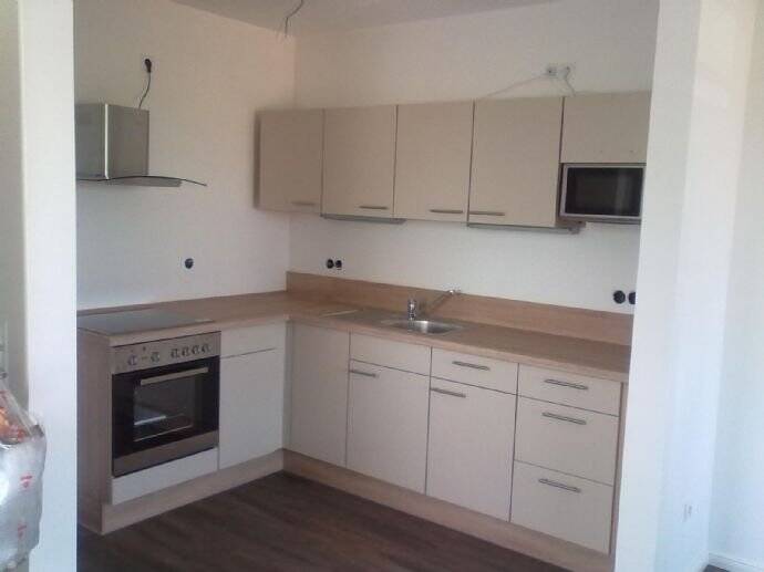 Dachgeschoßwohnung 56 m², 2 Zimmer mit offener Küche, Abstellraum und KFZ-Stellplatz Erstbezug 2014, 23562 Lübeck (Sankt Jürgen)