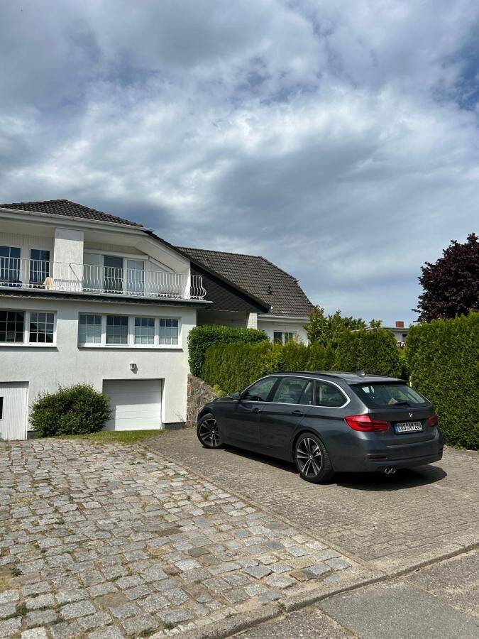 Exklusive Doppelhaushälfte mit Fahrstuhl, Kamin und Wellnessbad in bester Wohnlage von Röbel/Müritz, 17207 Röbel/Müritz