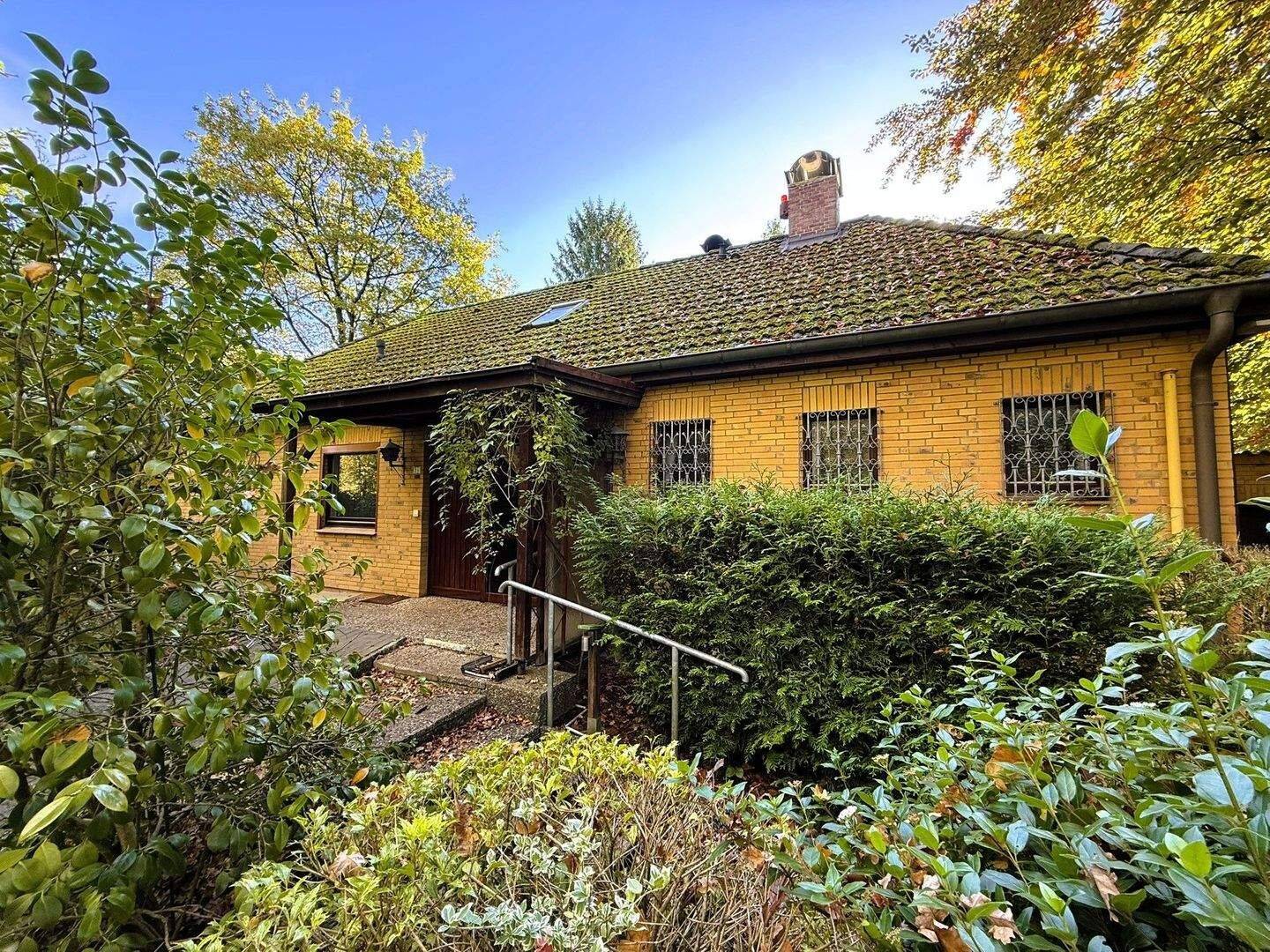 EUR 161.000,- unter Verkehrswert! Modernisierungsbedürftiges Einfamilienhaus auf weitläufigem Erbbaugrundstück, 21244 Buchholz in der Nordheide