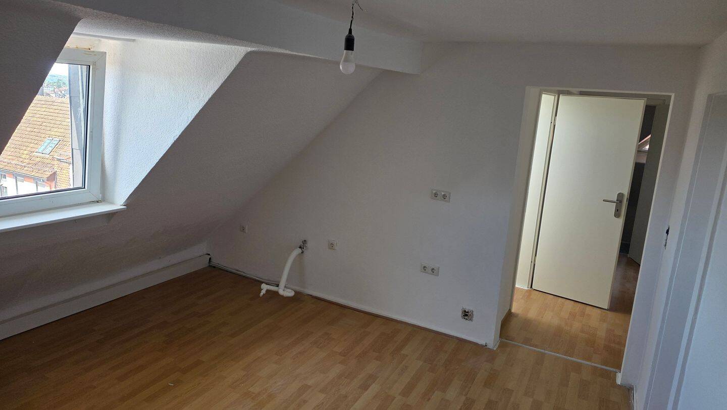 2,5 Zimmer Küche 2 Bäder + Speicher und Kellerraum, 66953 Pirmasens (Innenstadt)