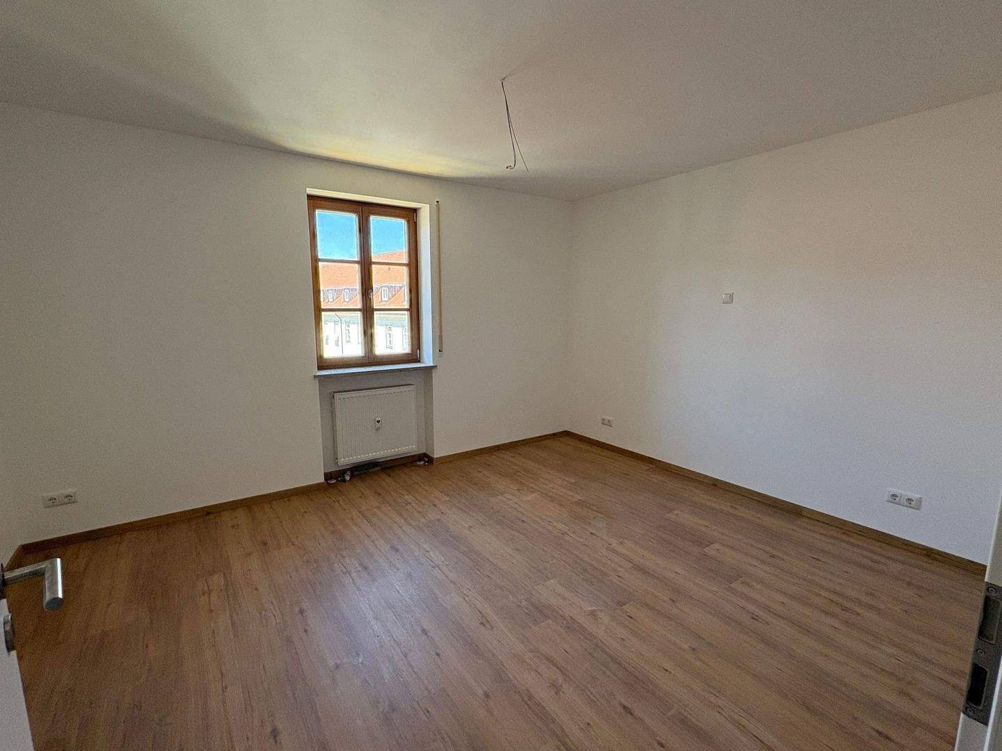 Wohnen am Bismarckplatz mitten in Regensburg – 2-Zimmer-Apartment mit modernem Bad und Einbauküche – Wohnung 18, 93047 Regensburg (Innenstadt Kasernenviertel Ostenviertel Westenviertel)