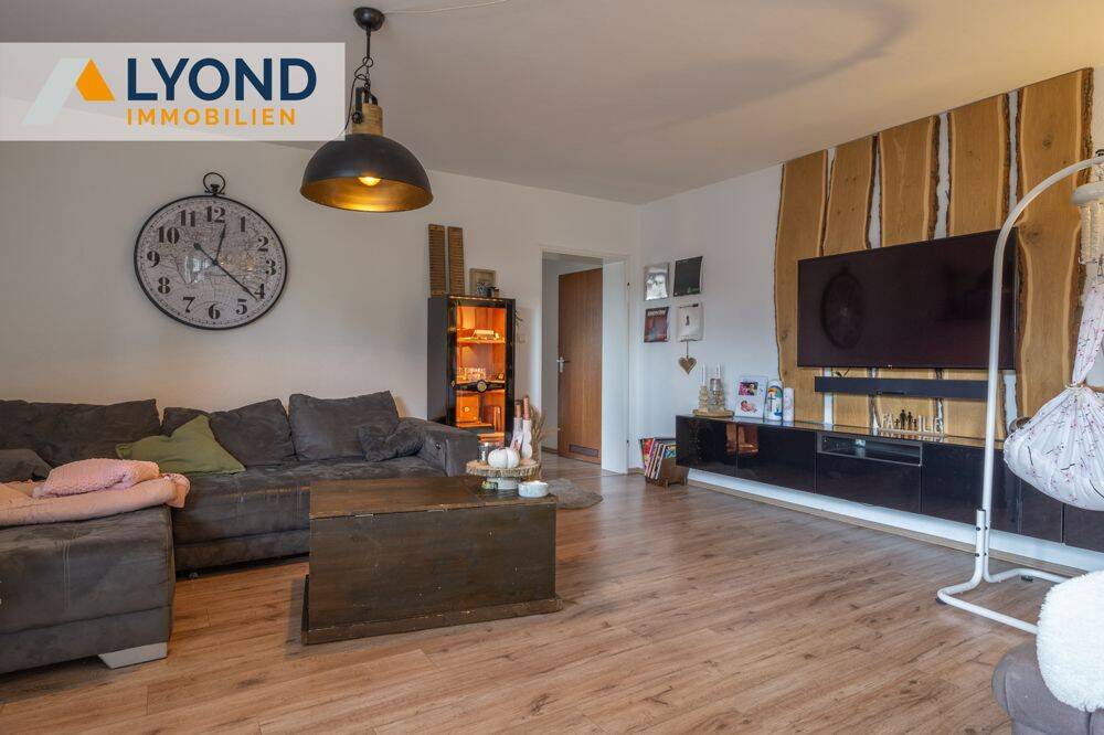 Helle 3,5-Zimmer-Etagenwohnung mit Balkon und Aufzug in gepflegtem Mehrfamilienhaus!, 45327 Essen (Katernberg Stoppenberg)