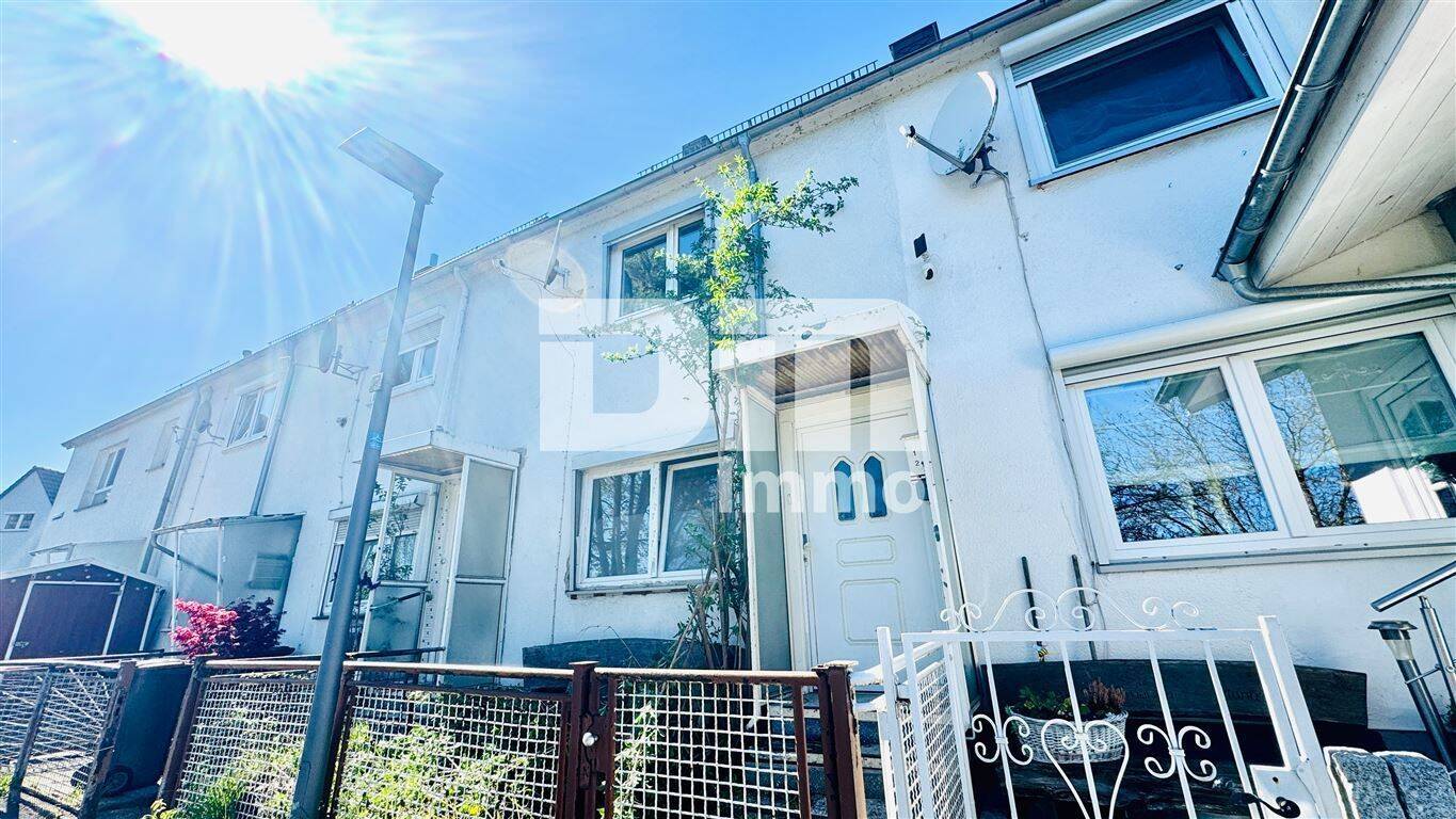 Kompaktes Reihenhaus in exponierter Lage mit Garten, 34123 Kassel (Bettenhausen Forstfeld Unterneustadt Waldau)