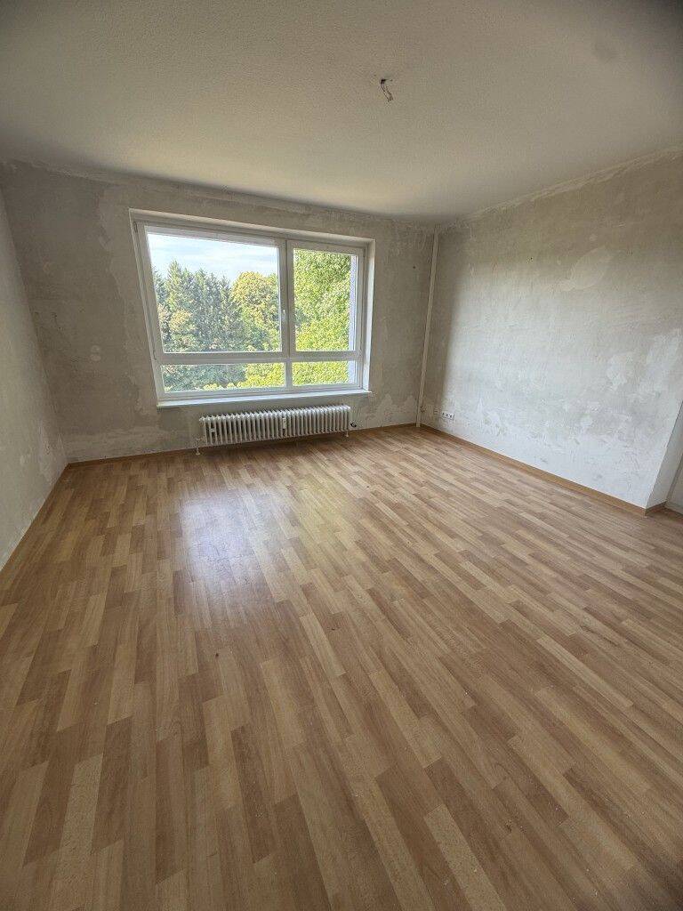 Wohnung mit Loggia und Weitblick ins Grüne. Neunkirchen, Am Wäldchen 6, 66538 Neunkirchen