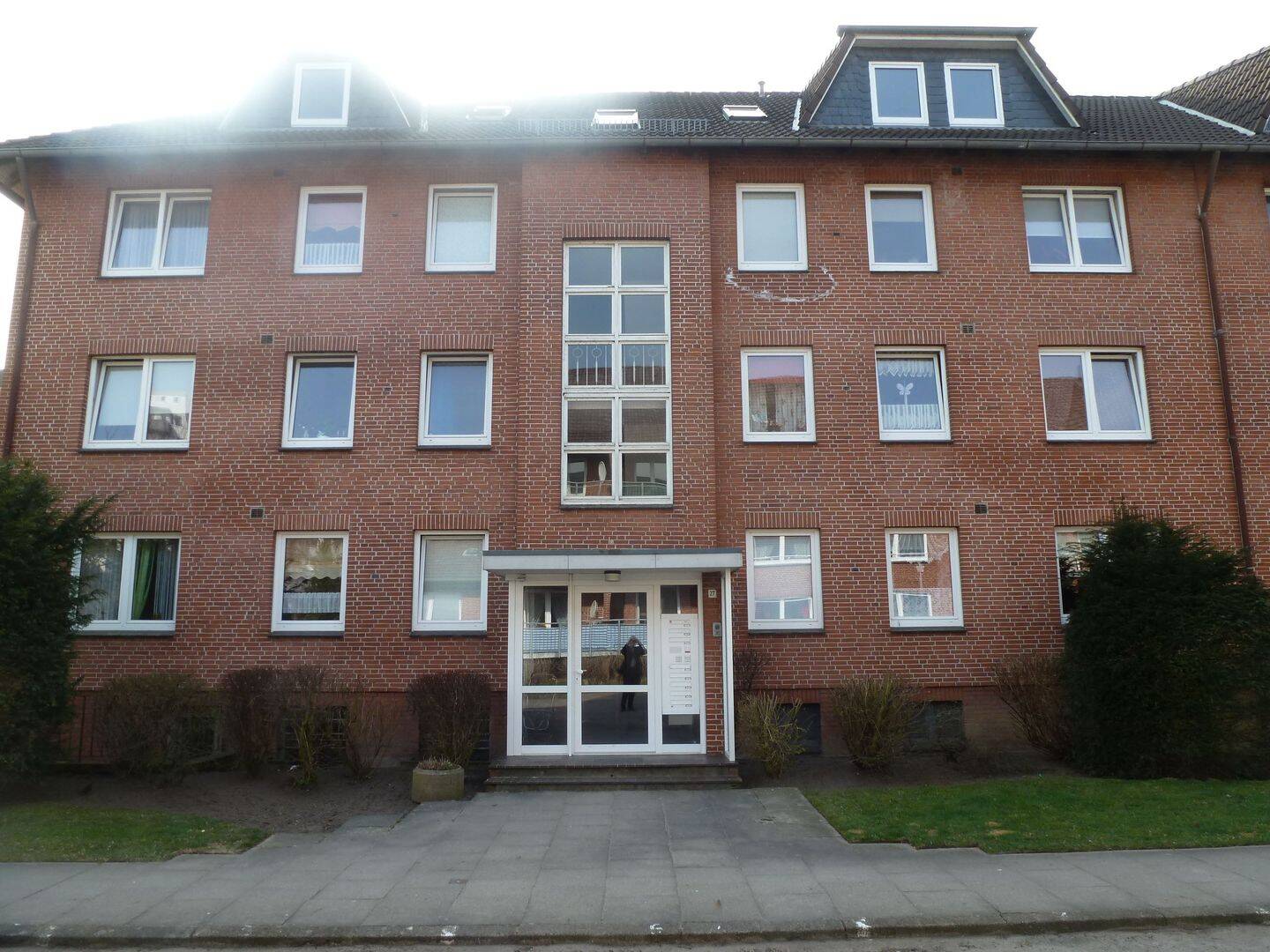 2-Zimmer-Dachgeschoswohnung, Beethovenstraße 27, Flensburg, 24943 Flensburg (Engelsby Fruerlund Jürgensby Sandberg Tarup)
