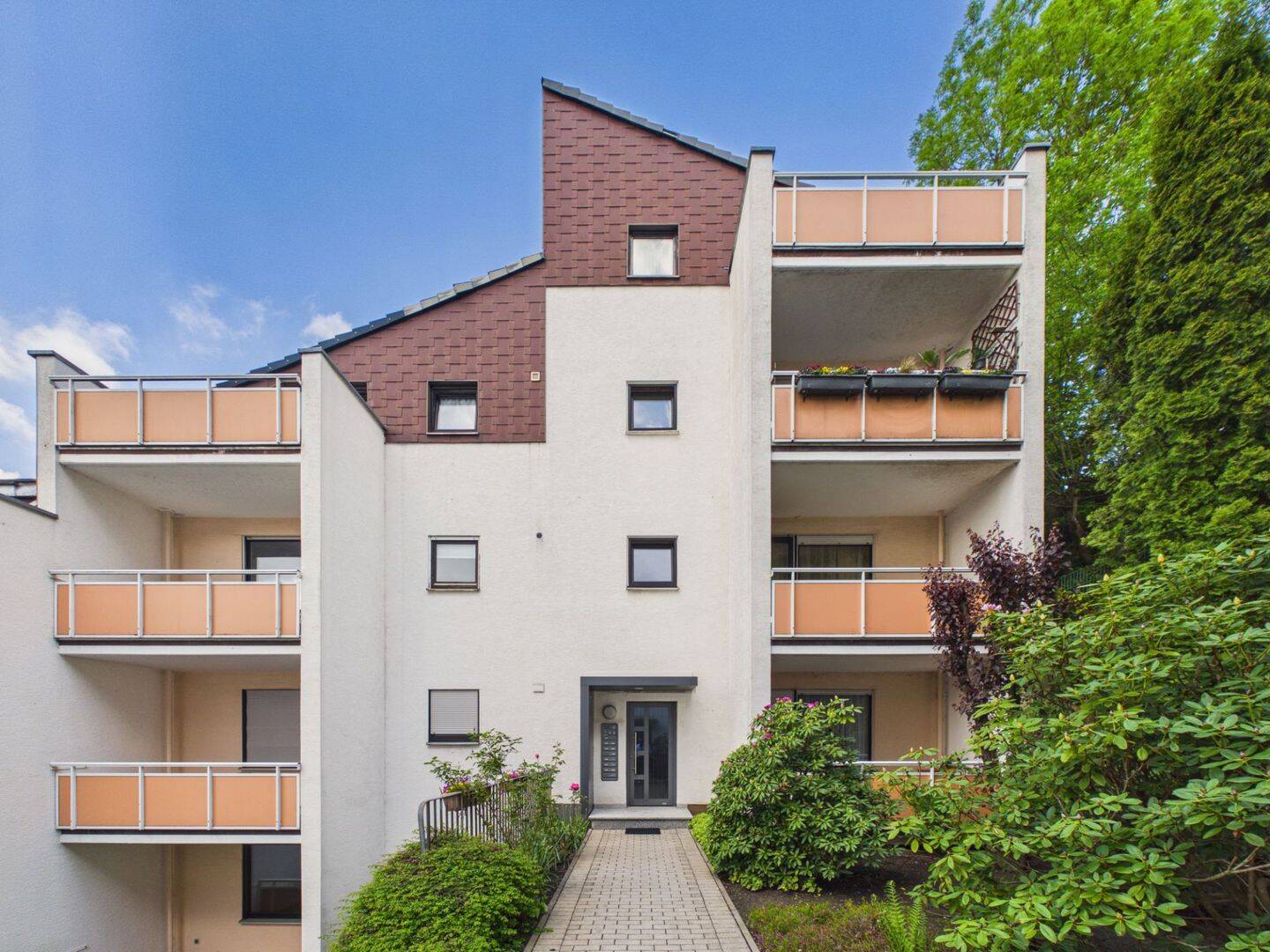 Einziehen und wohlfühlen: Gepflegte 3-Zimmer-Wohnung mit Garage, 58644 Iserlohn