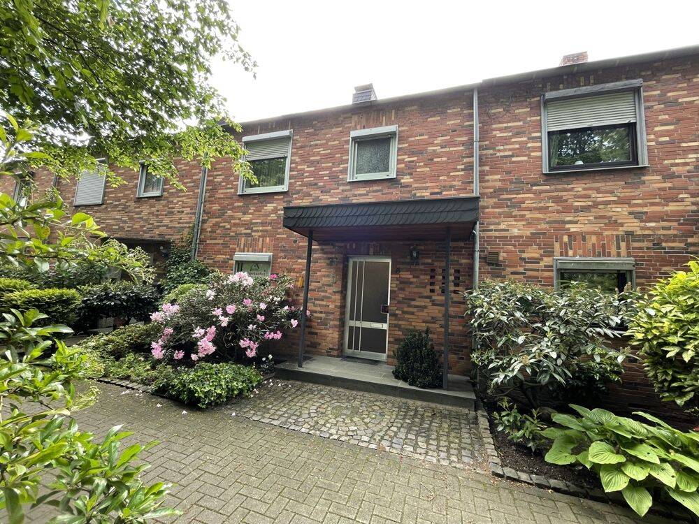 ***Reihenhaus mit ausbaufähigem Dachgeschoss+++, 41466 Neuss