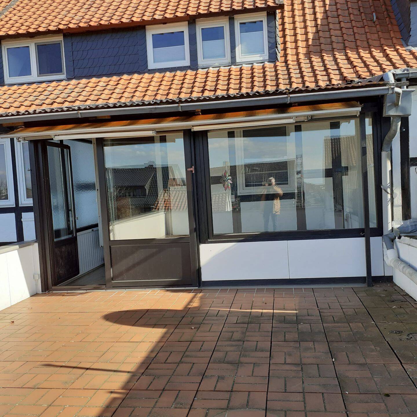 Gepflegte 2-Zimmerwohnung mit Wintergarten und großer Terrasse am Welfenplatz!, 38126 Braunschweig (Braunschweig Lindenbergsiedlung Mascherode Rautheim Südstadt)