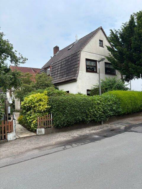freistehendes 2-Familienhaus mit Garage und Carport iin ruhiger Lage m Norden von Bremen/ Ortsteil Rekum, 28777 Bremen (Blumenthal Farge Lüssum-Bockhorn Rekum Rönnebeck)
