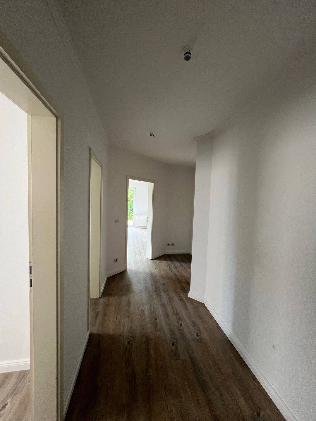 Wunderschöne lichtdurchflutete
3,5 Zimmer Wohnung mit Terrasse und Garten im Herzen von Elmshorn, 25337 Elmshorn