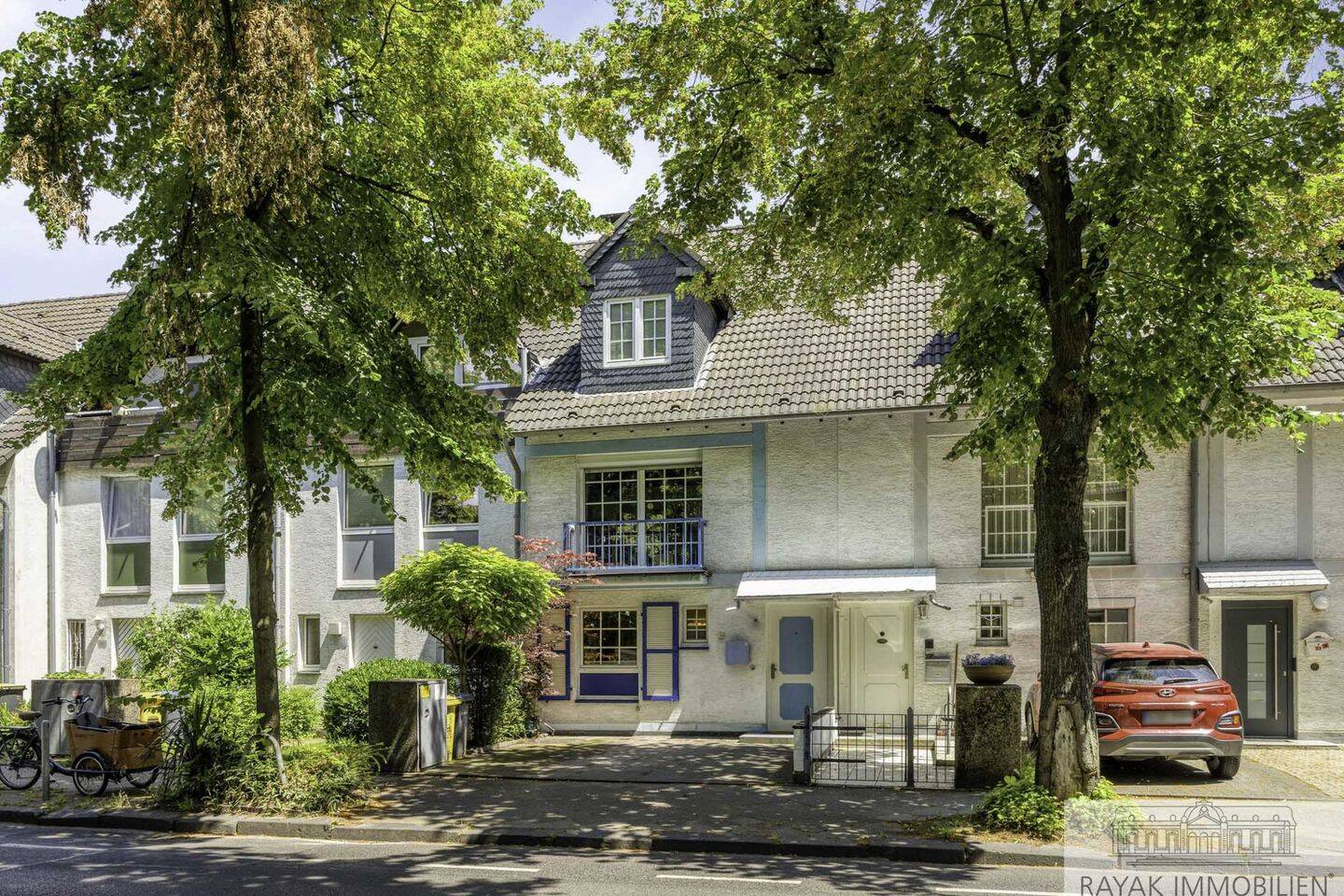 Reihenmittelhaus zum Verkauf in Düsseldorf-Reisholz über Rayak Immobilien, Ihr Makler für den Düsseldorfer Süden, 40599 Düsseldorf (Benrath Hassels Holthausen Reisholz)