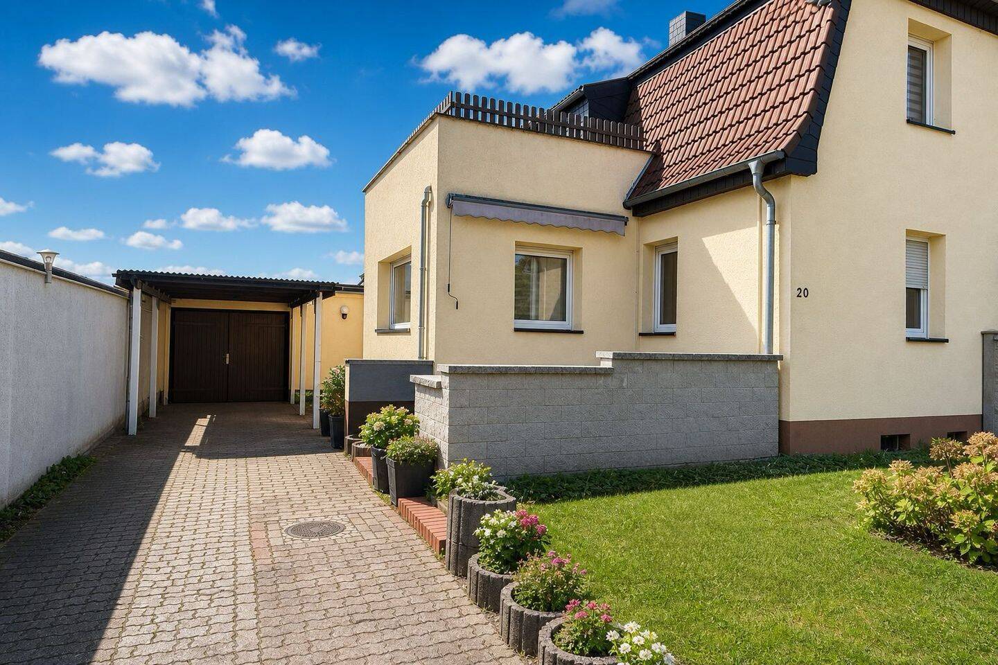 Sofort einziehen | EFH mit Dachterrasse, 6792 Sandersdorf-Brehna