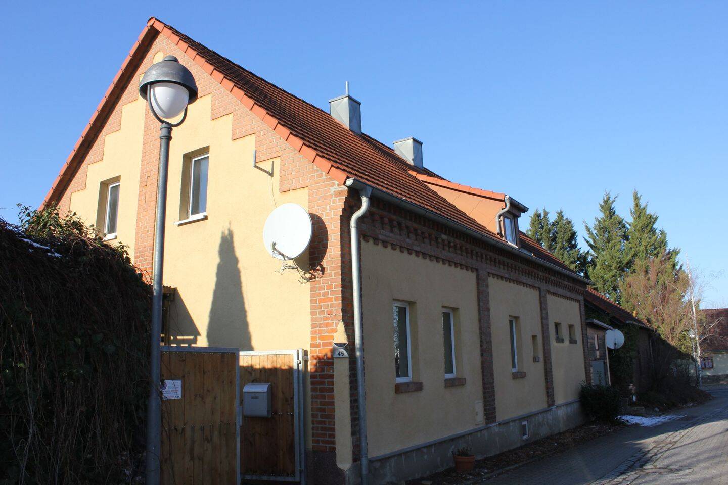 Geräumiges Einfamilienhaus in Weißenfels OT Burgwerben zu verkaufen, 6667 Weißenfels