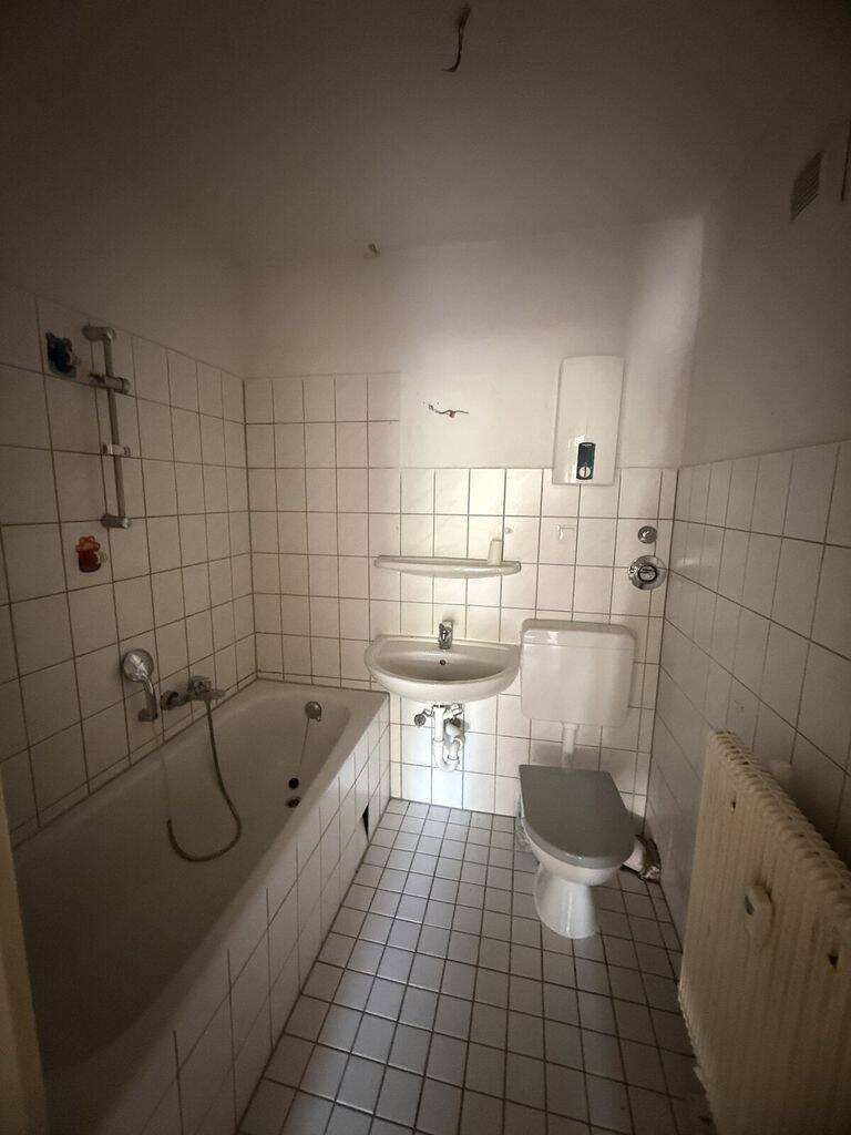 Bei VIVAWEST die Sonnenstrahlen auf dem eigenen Balkon genießen., 47166 Duisburg