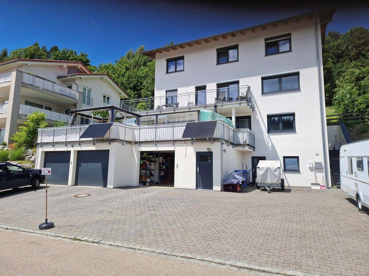 Wo gibts denn so was? Neuwertige hausähnliche 9-Zimmer-ETW in kleiner Einheit, 88161 Lindenberg i. Allgäu