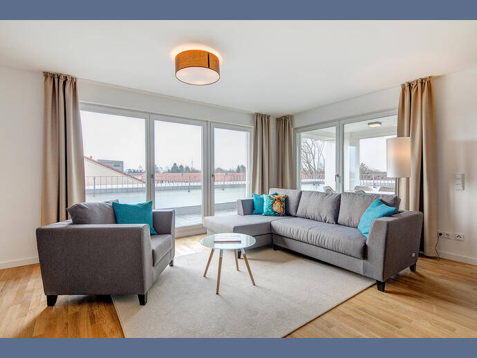 Möbliert: Familienwohnung mit herrlicher Dachterrasse