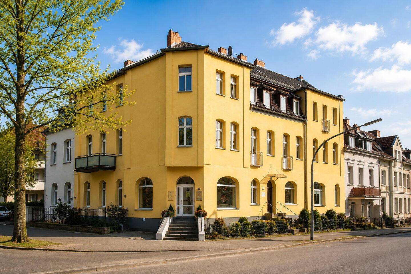 Wohn- und Geschäftshaus in Berlin-Hermsdorf mit stabilen Erträgen und Entwicklungspotenzial, 13467 Berlin (Reinickendorf Hermsdorf)