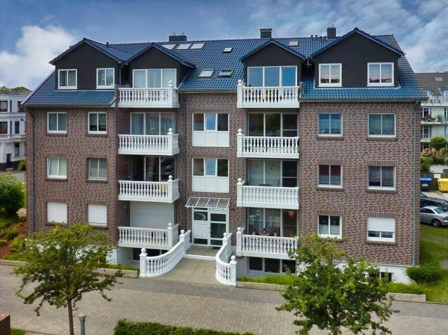 CUX, nah zur Grimmershörnbucht, ganz oben, mit Fahrstuhl, mit West-Balkon, von der Straße abgewandt!, 27476 Cuxhaven