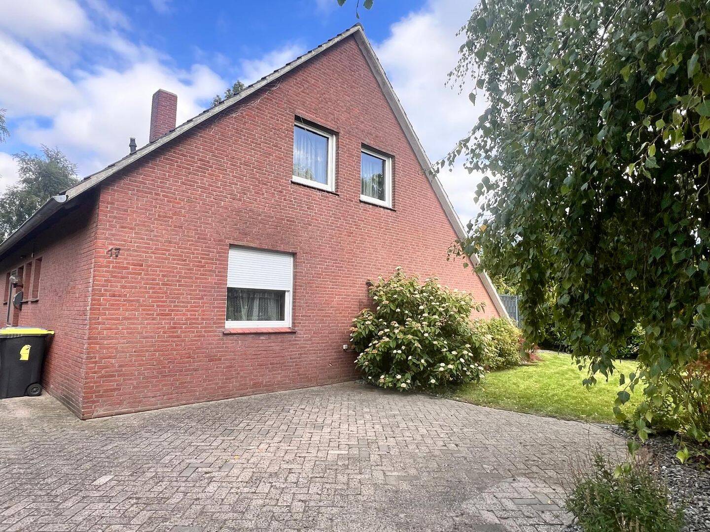 Einfamilienhaus, großes Grundstück, Pool, Klimaanlage & Terrassen, 26605 Aurich