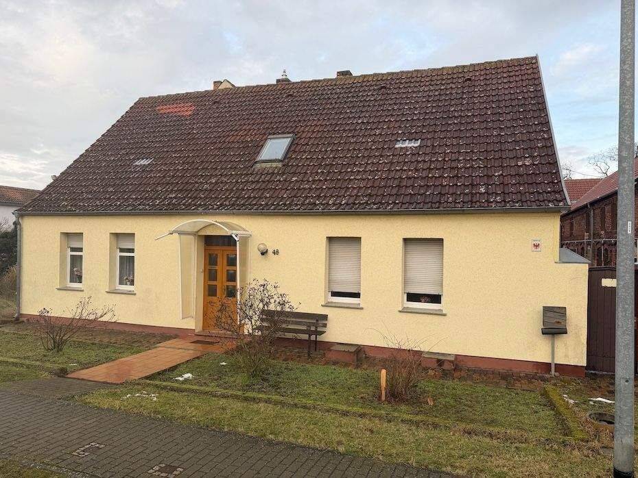 Vierseitenhof mit vielfältigen Nutzungsmöglichkeiten – Für Privat und Gewerbe !, 14793 Ziesar