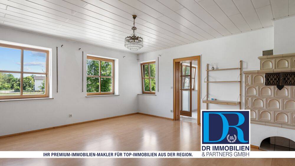 Kompaktes EFH mit Einzelgarage, schönem Wintergarten und viel Stauraum, 85098 Großmehring