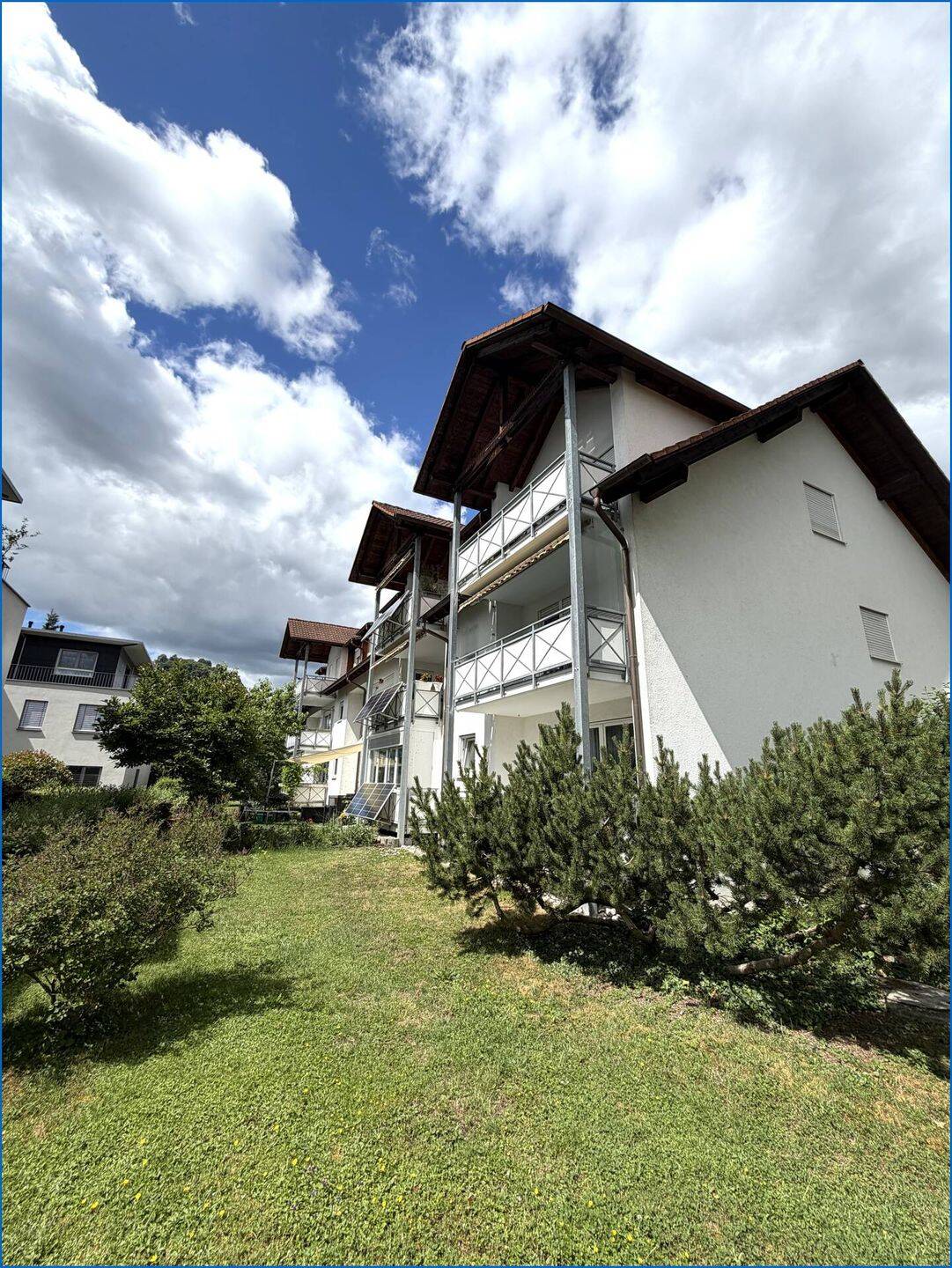 Attraktive, großzügige 4,5 Zi.-Wohnung in Singen-Nordstadt, ruhig, mit schönem Balkon / ERBPACHT., 78224 Singen (Hohentwiel)