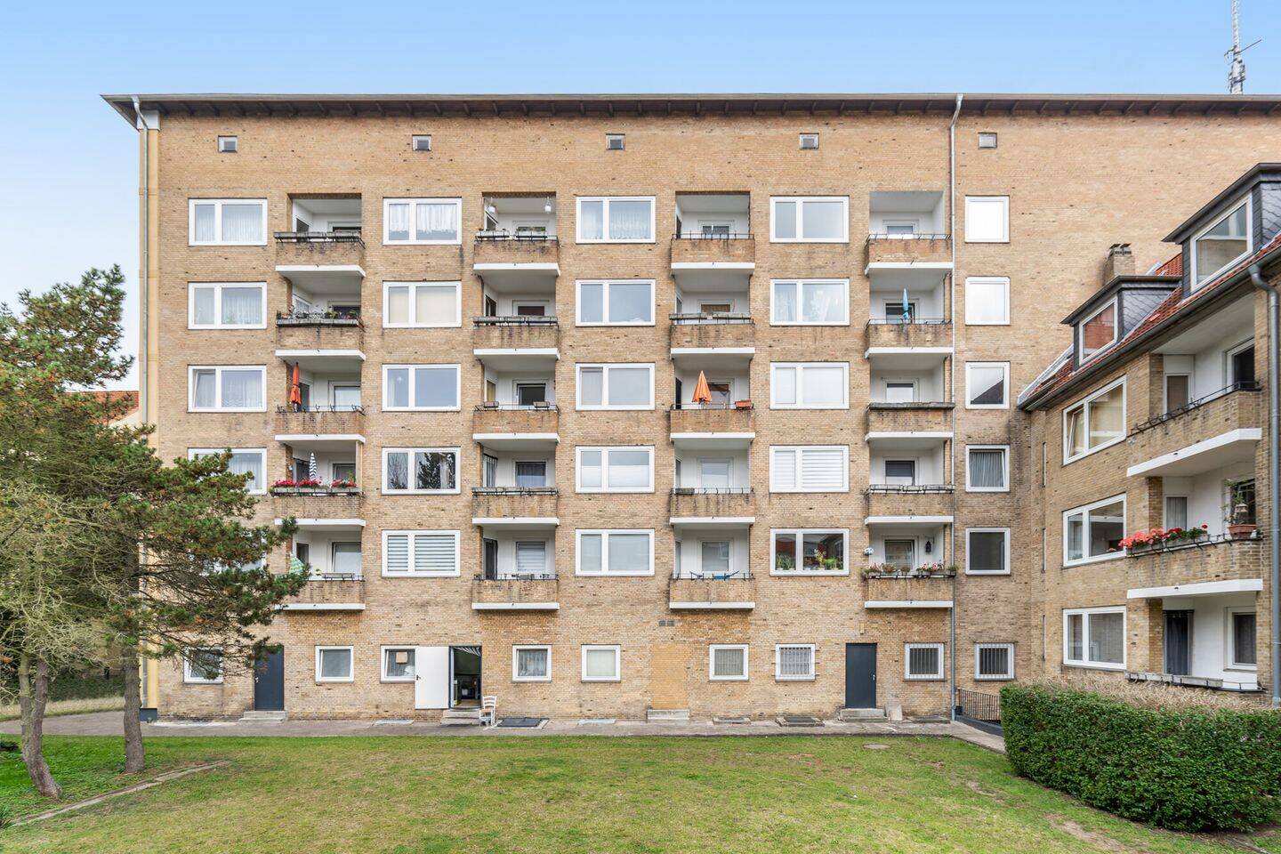 Einziehen und wohlfühlen – modernisierte 2-Zimmerwohnung mit Balkon zur Miete – Wentzel Dr, 23566 Lübeck (Sankt Gertrud Sankt Jürgen)