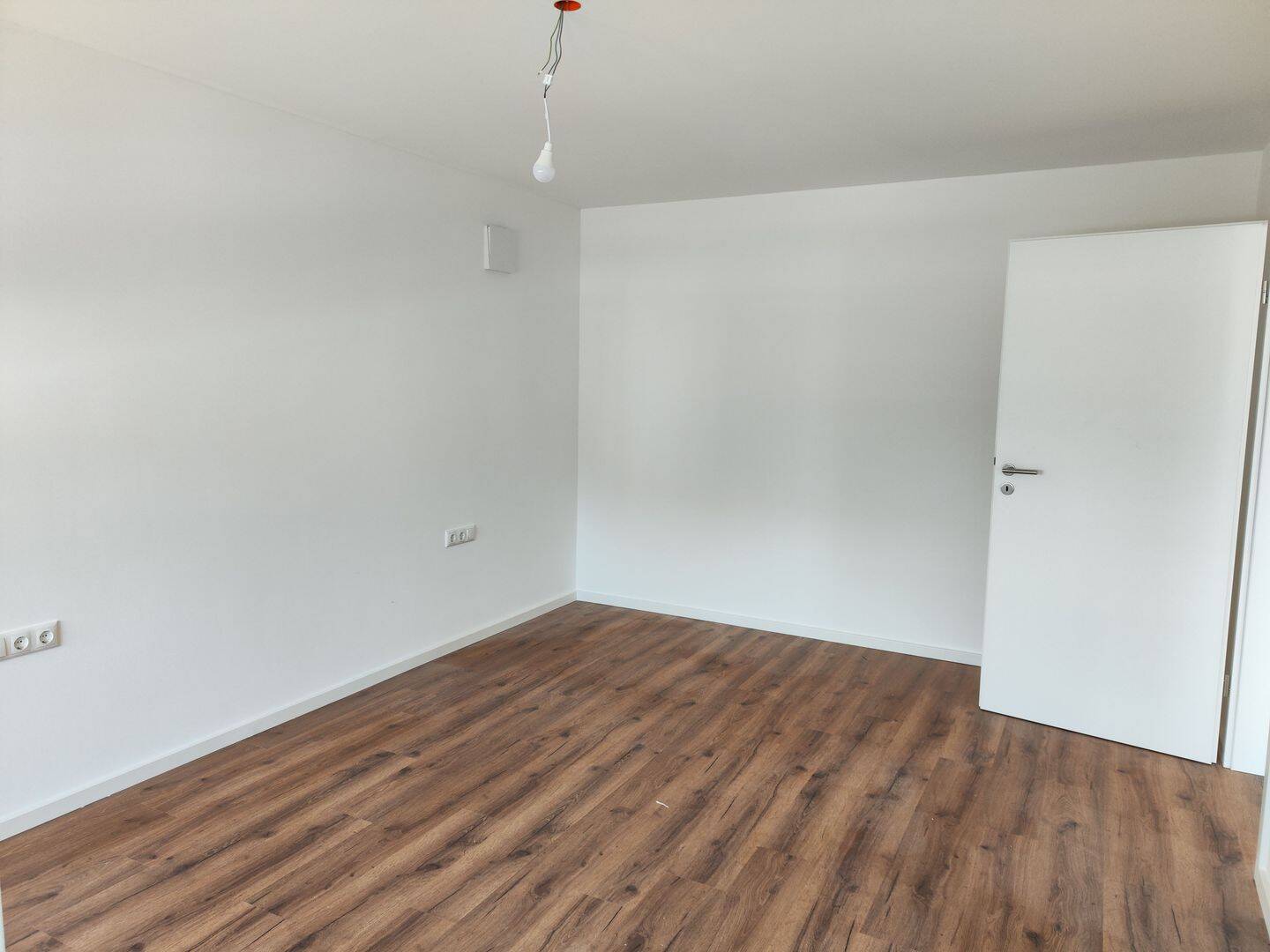 Erstbezug! Kernsanierte, moderne Energiesparwohnung – 3,5 Zimmer, 86316 Friedberg