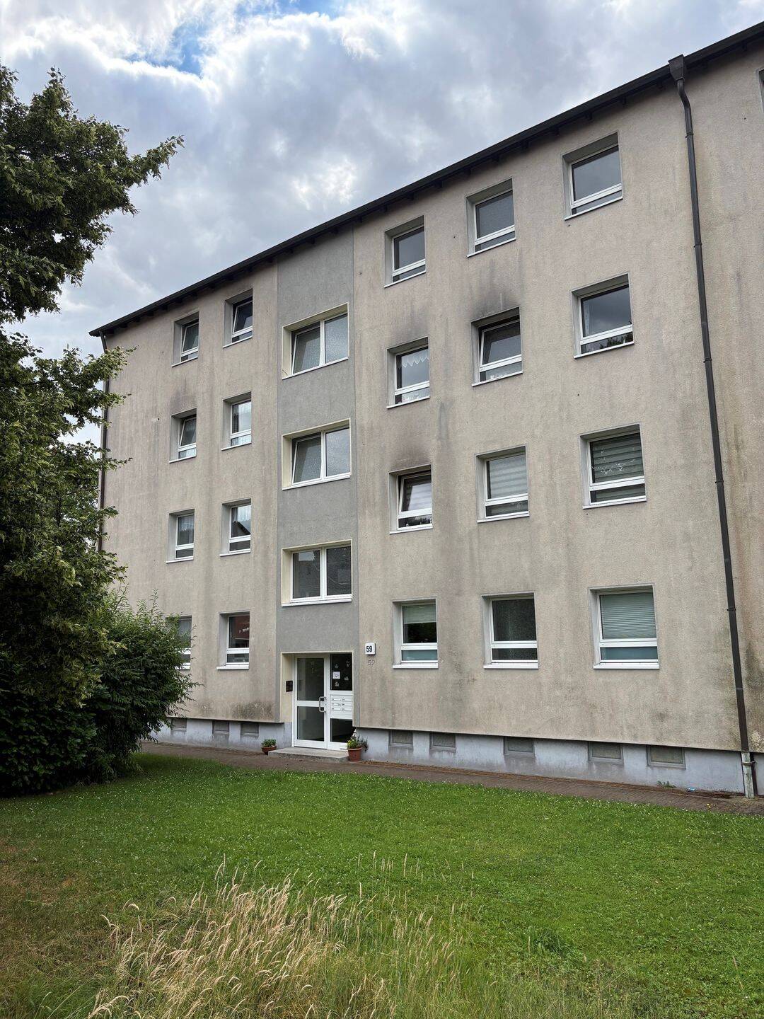 renovierte Wohnung mit Balkon und Garage in Leithe, 44866 Bochum (Günnigfeld Leithe Sevinghausen Wattenscheid Westenfeld)