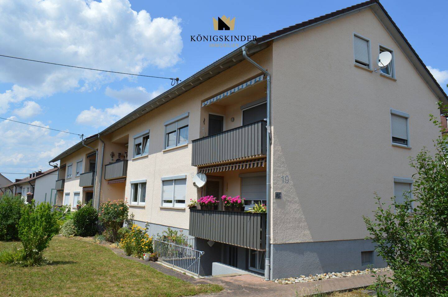 Charmante 3-Zi.-ETW mit EBK, Balkon, Gartenanteil,2 Keller in ruhiger Bestlage von Nürtingen-Braike, 72622 Nürtingen